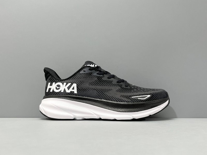 HOKA 클리프톤 9 로우탑 러닝화 001-260263