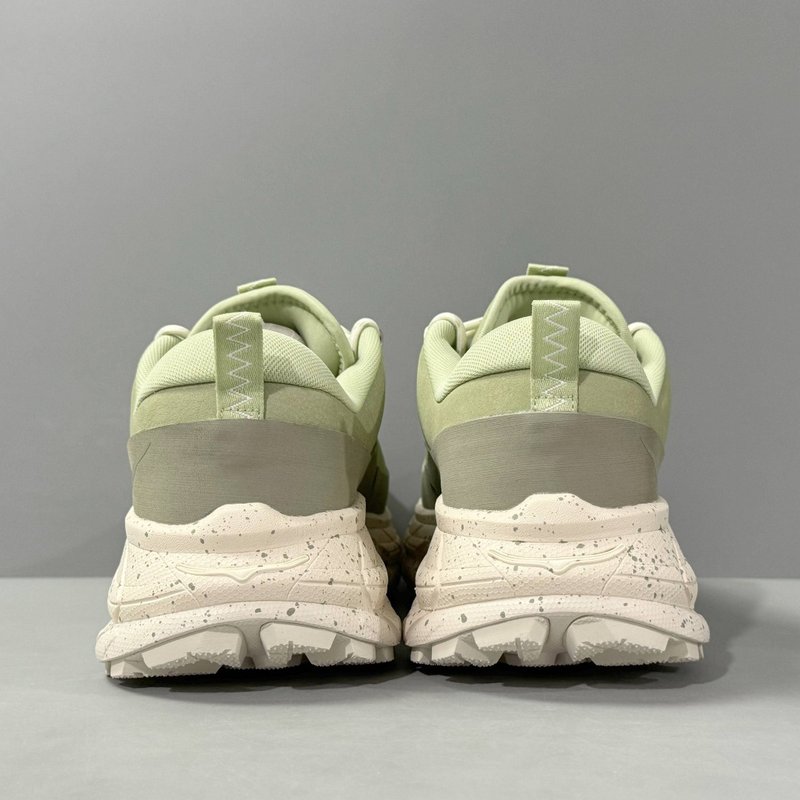 HOKA 아웃도어 방수 스포츠 캐주얼화 001-260304
