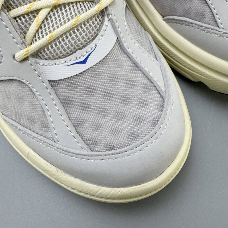 HOKA 로우탑 리바운드 러닝화 유니섹스 001-260311