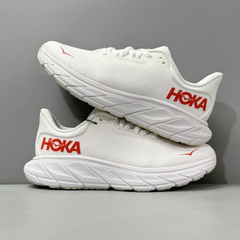 HOKA Arahi7 여성용 화이트 러닝화 001-260316