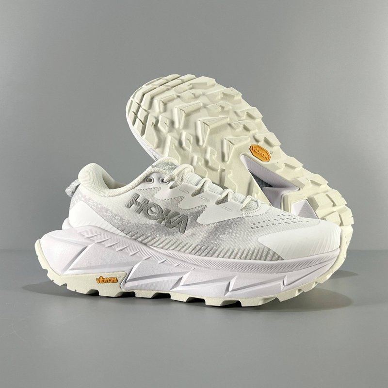 HOKA 스카이라인 화이트 로우컷 아웃도어슈즈 남녀공용 001-260320