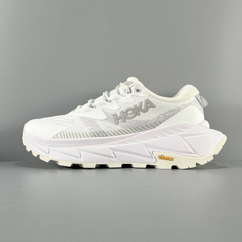 HOKA 스카이라인 화이트 로우컷 아웃도어슈즈 남녀공용 001-260320