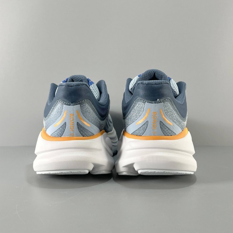 HOKA 본디 9 시리즈 로우탑 러닝화 001-260327