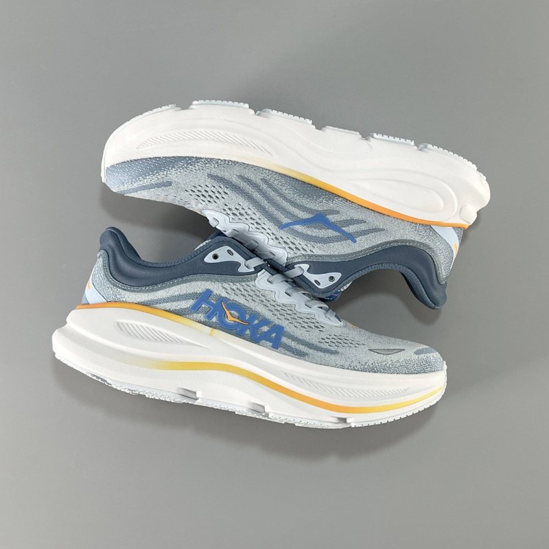 HOKA 본디 9 시리즈 로우탑 러닝화 001-260327