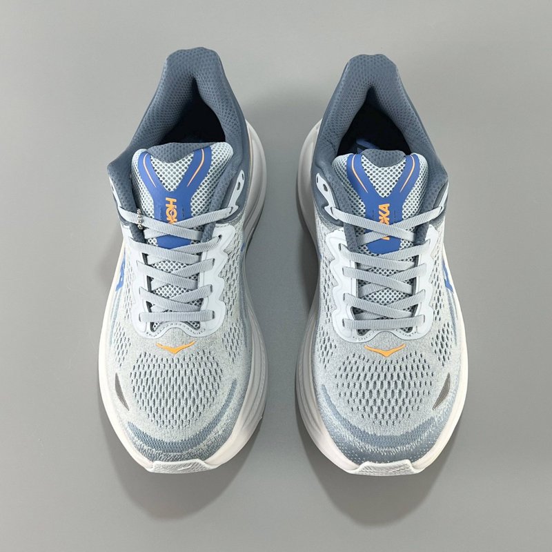 HOKA 본디 9 시리즈 로우탑 러닝화 001-260327