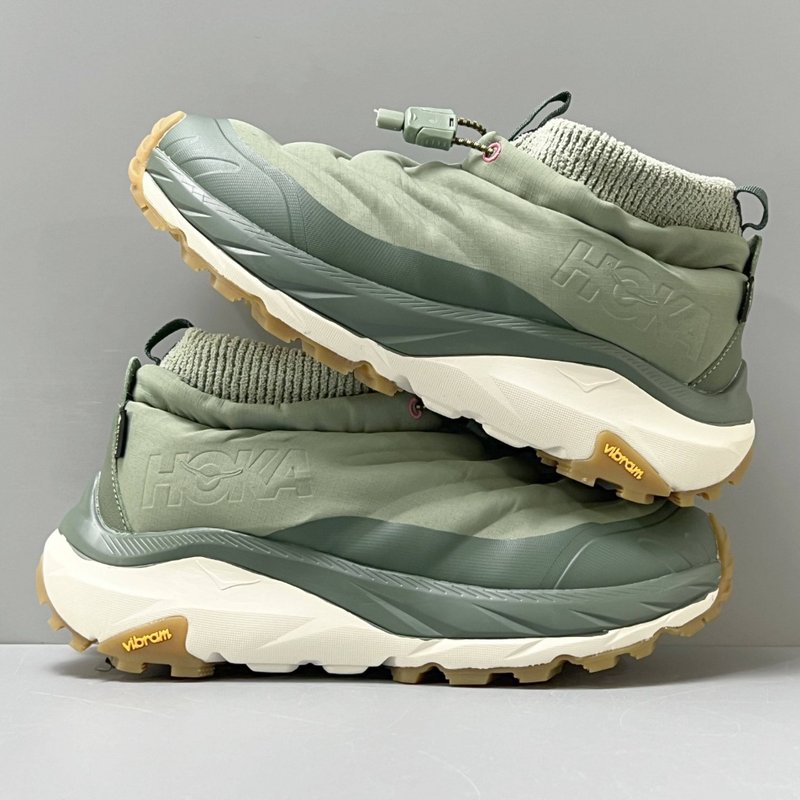 HOKA 카하 2 미드컷 방슬 등산화 001-260344