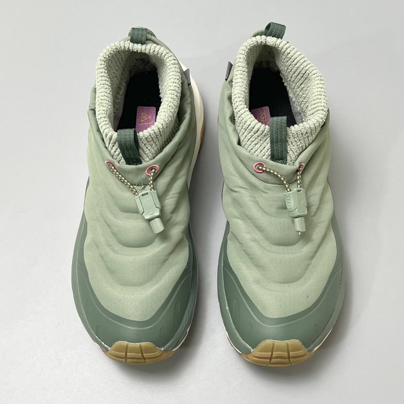 HOKA 카하 2 미드컷 방슬 등산화 001-260344