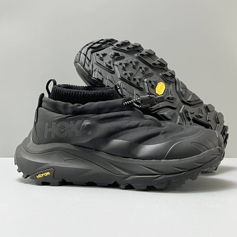 HOKA 카하 미드컷 방수 보온 하이킹 슈즈 001-260345