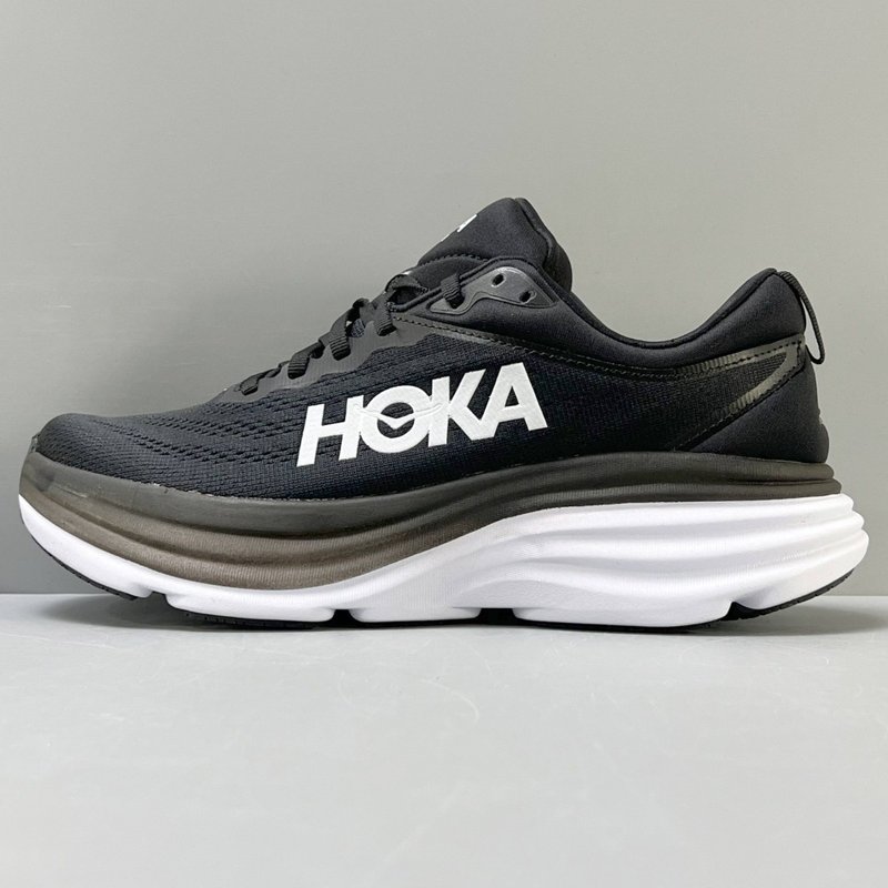 HOKA 본디 8 와이드 쿠션 러닝화 001-260410