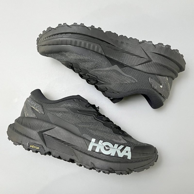 HOKA 협업 클래식 빈티지 러닝화 001-260426