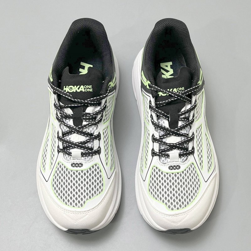HOKA 콜라보 클리프턴 9 시리즈 러닝화 001-260441