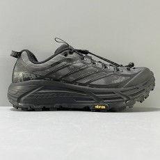 HOKA 본디 8 와이드 로우탑 러닝화 001-260456