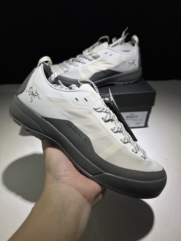 아크테릭스 KONSEAL LT W 남성 트레일 러닝화 001-260502