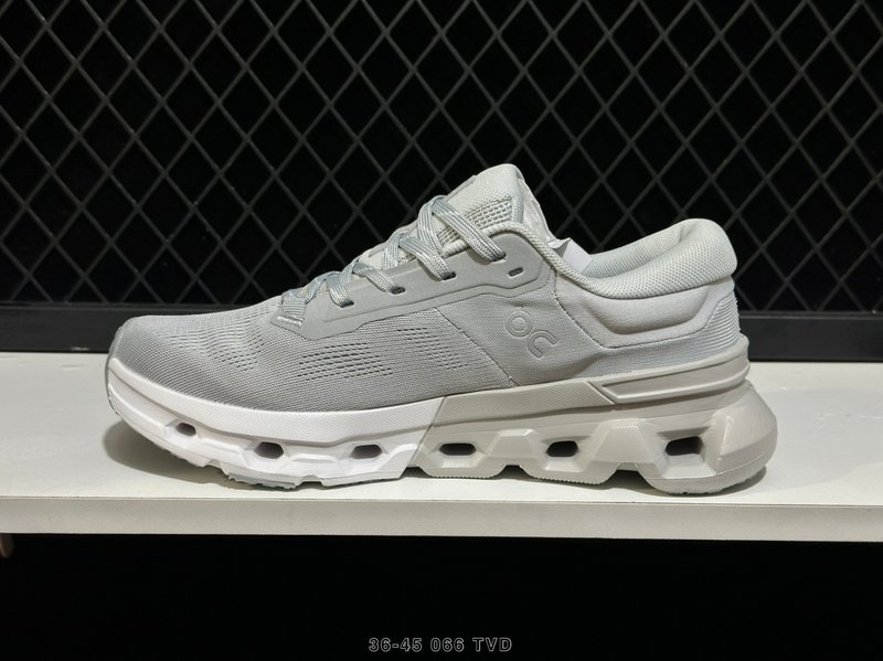 온 클라우드몬스터 하이퍼 경량 로우탑 러닝화 001-260567