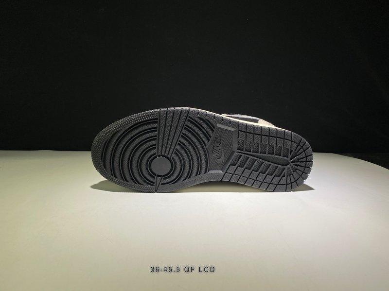 나이키 SB 덩크 로우 레트로 스니커즈 001-260907