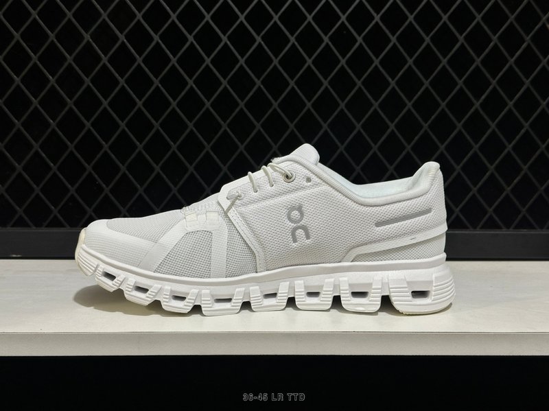 온 클라우드서퍼 쿠션 러닝화 001-261117