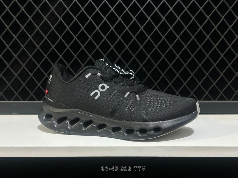 온 클라우드서퍼 로우탑 러닝화 001-261212