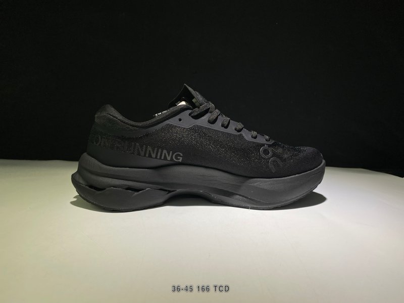 온 클라우드몬스터 3 레트로 러닝화 001-261259