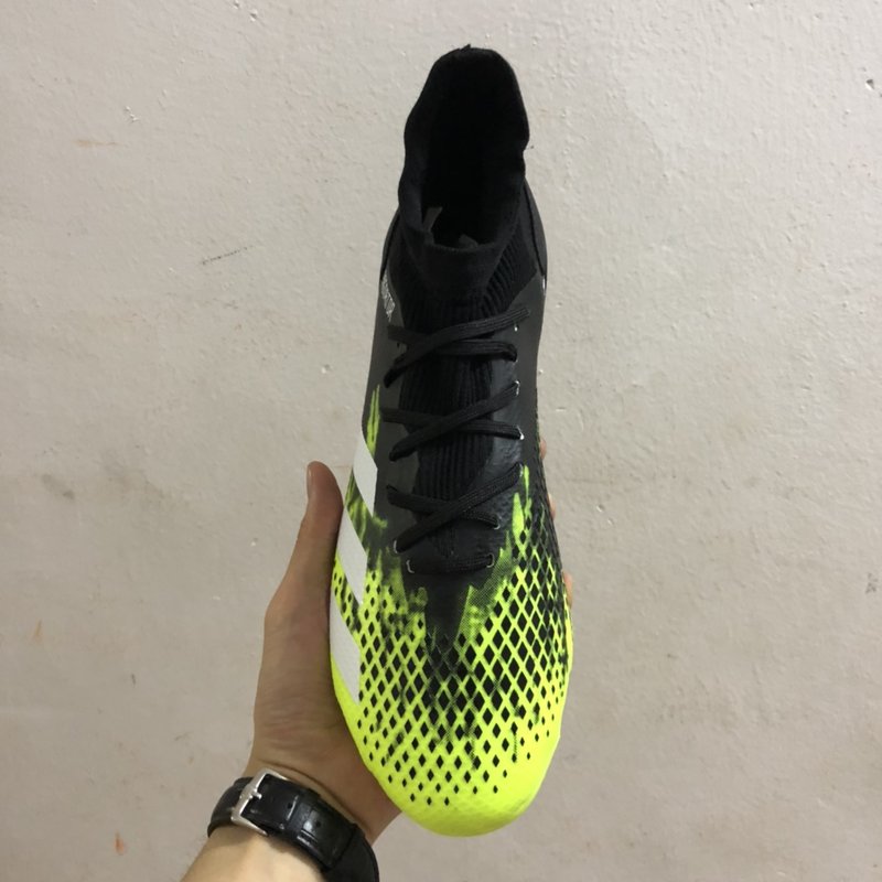 아디다스 프레데터 축구화 001-261410