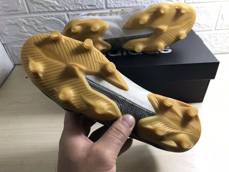 아디다스 메시 전용 밴디지 로우톱 축구화 001-261522