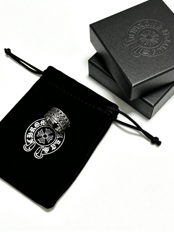 Chrome Hearts 클래식 입체 멀티 크로스 링 001-262243