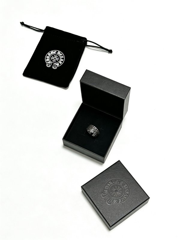 Chrome Hearts 클래식 입체 멀티 크로스 링 001-262243