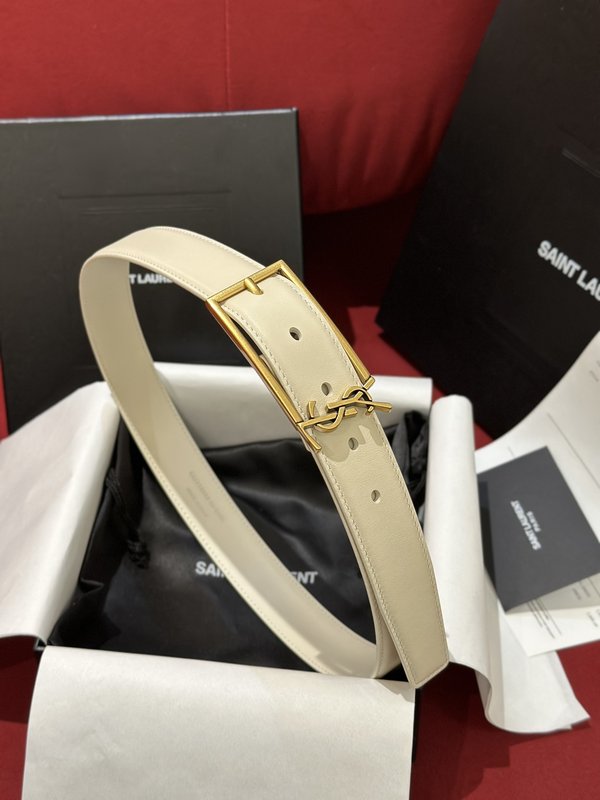 생로랑 YSL 빈티지 금속 버클 가죽 벨트 001-262367