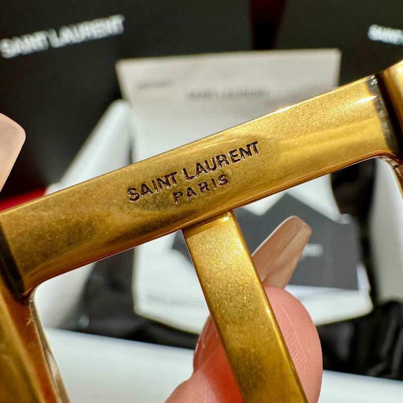 YSL 생로랑 여성용 빈티지 금속 버클 벨트 001-262373