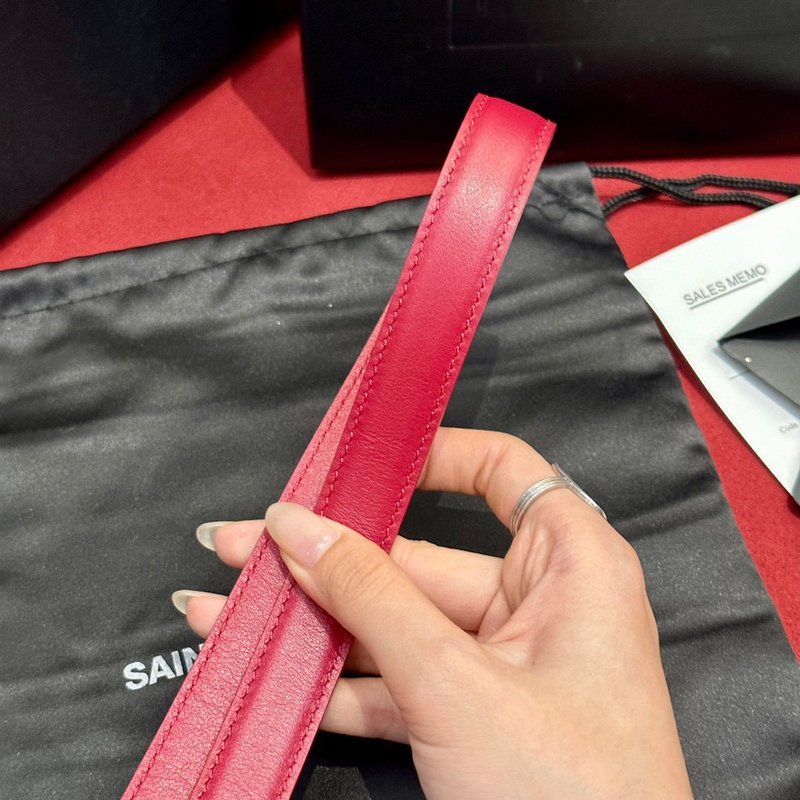 YSL 생로랑 여성용 빈티지 조각 금속 버클 벨트 001-262376