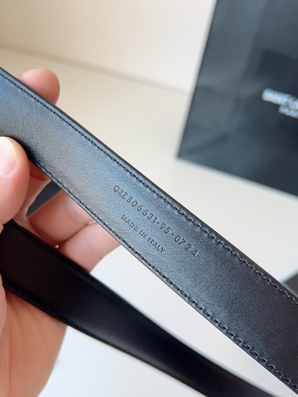 생로랑 YSL 블랙 가죽 골드 버클 벨트 001-262378