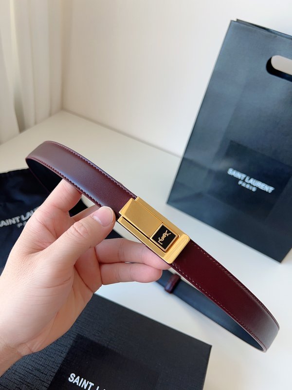 YSL 생로랑 샤르니에르 가죽 벨트 001-262389