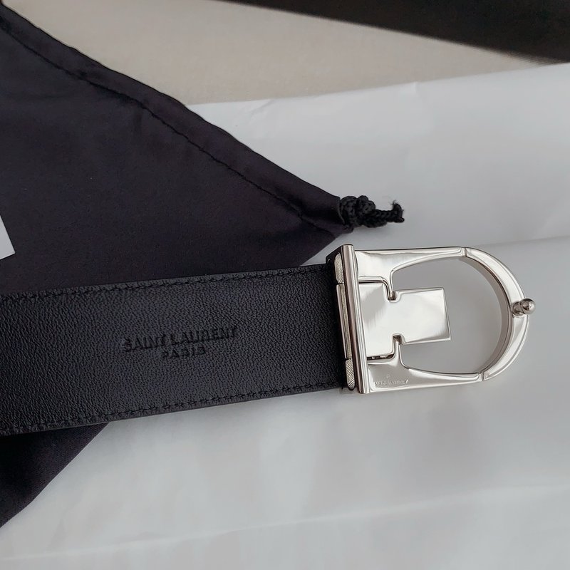 생로랑 여성 가죽 벨트 001-262411