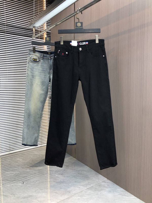 몽클레르 슬림 스트레이트 데님 팬츠 001-262854