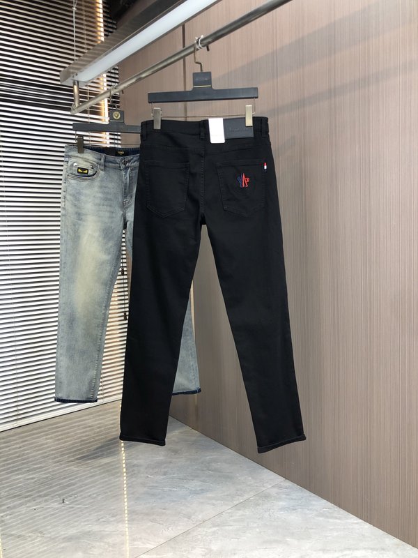 몽클레르 슬림 스트레이트 데님 팬츠 001-262854