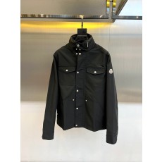 몽클레르 유틸리티 스타일 스탠드 칼라 자켓 001-262862
