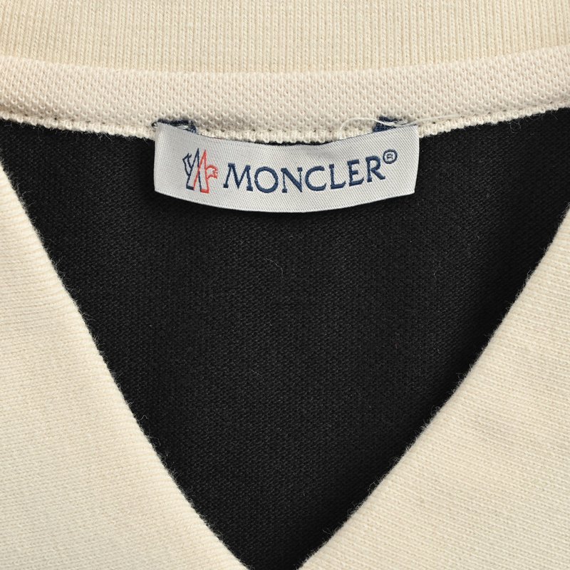 몽클레르 자수 컬러 블록 단추 폴로 반팔 001-263079