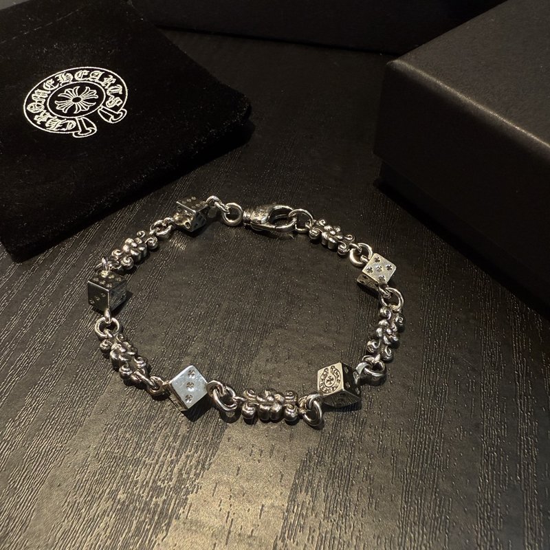 Chrome Hearts 복고 다이스 십자가 꽃 팔찌 001-263109