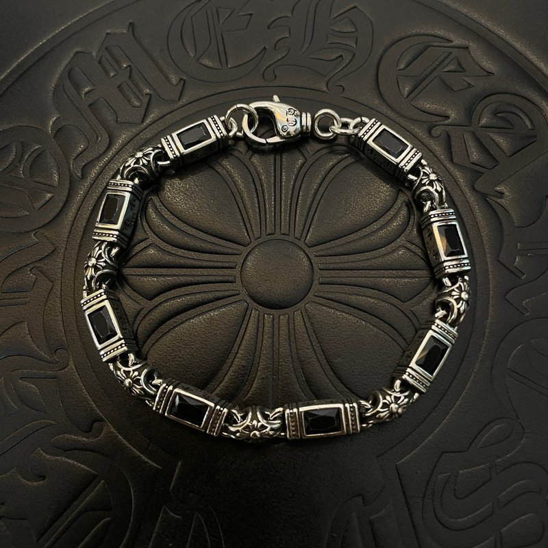 Chrome Hearts 크로스 다이아몬드 팔찌 001-263150