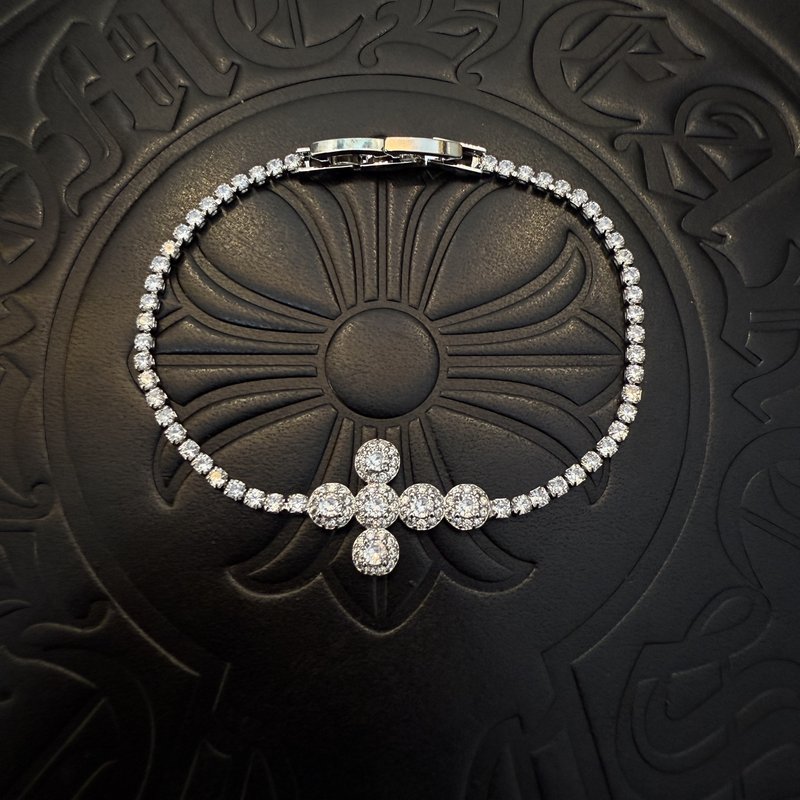 Chrome Hearts 크로스 다이아몬드 팔찌 001-263183
