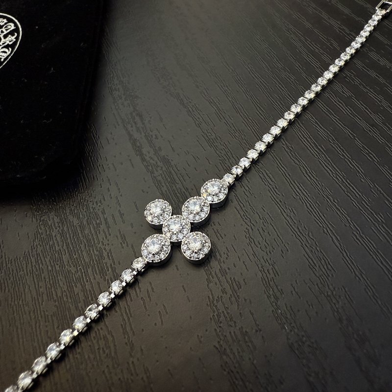 Chrome Hearts 크로스 다이아몬드 팔찌 001-263183