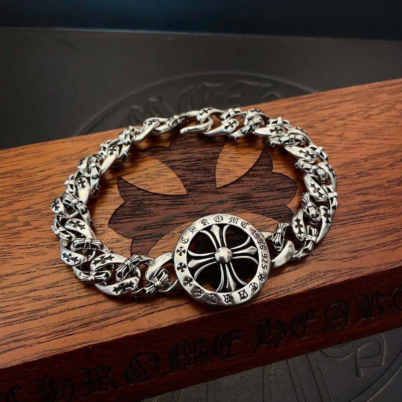 Chrome Hearts 클래식 빈티지 십자가 팔찌 001-263197