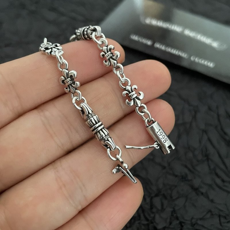 크롬하츠 클래식 빈티지 롱 플라워 팔찌 001-263549