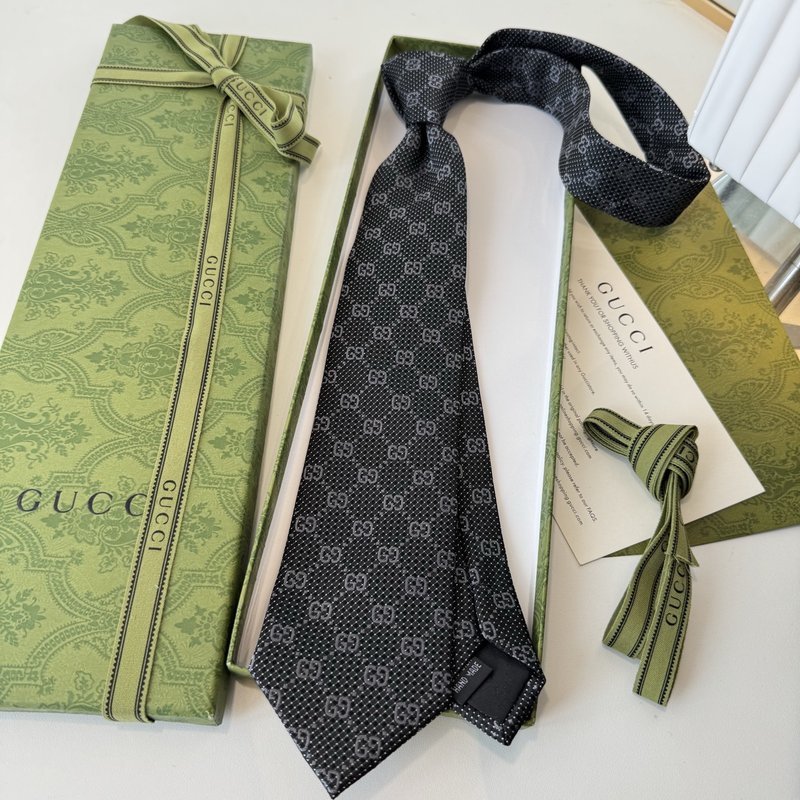 GUCCI GG 로고 프린트 넥타이 001-264872