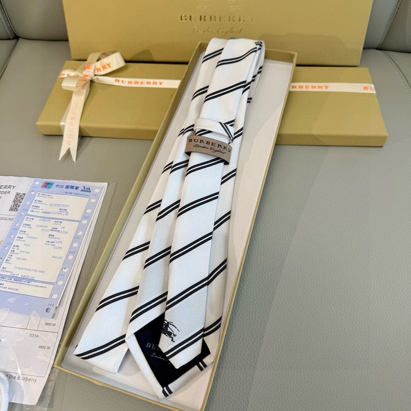 버버리 빈티지 체크 실크 넥타이 001-265030