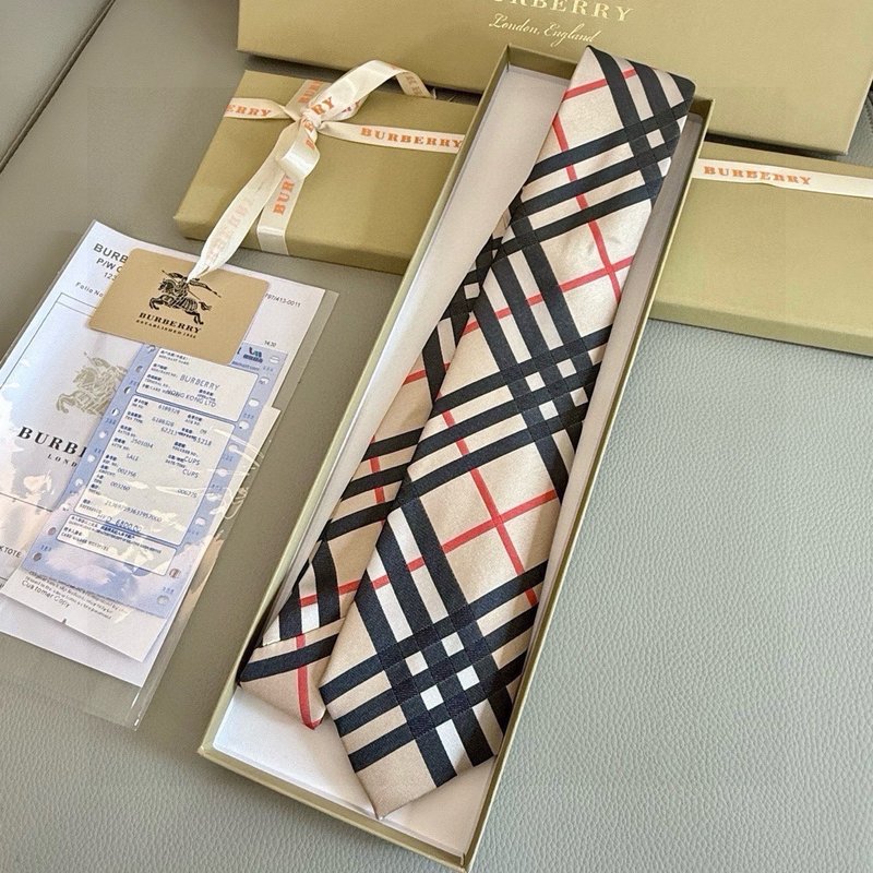버버리 빈티지 체크 넥타이 001-265105