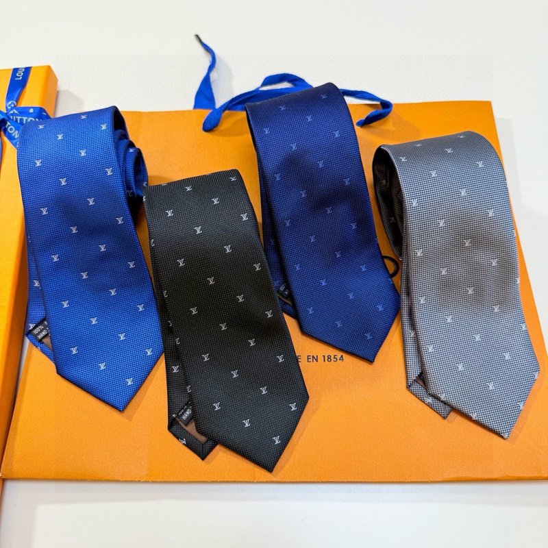 루이비통 남성용 실크 넥타이 001-265228