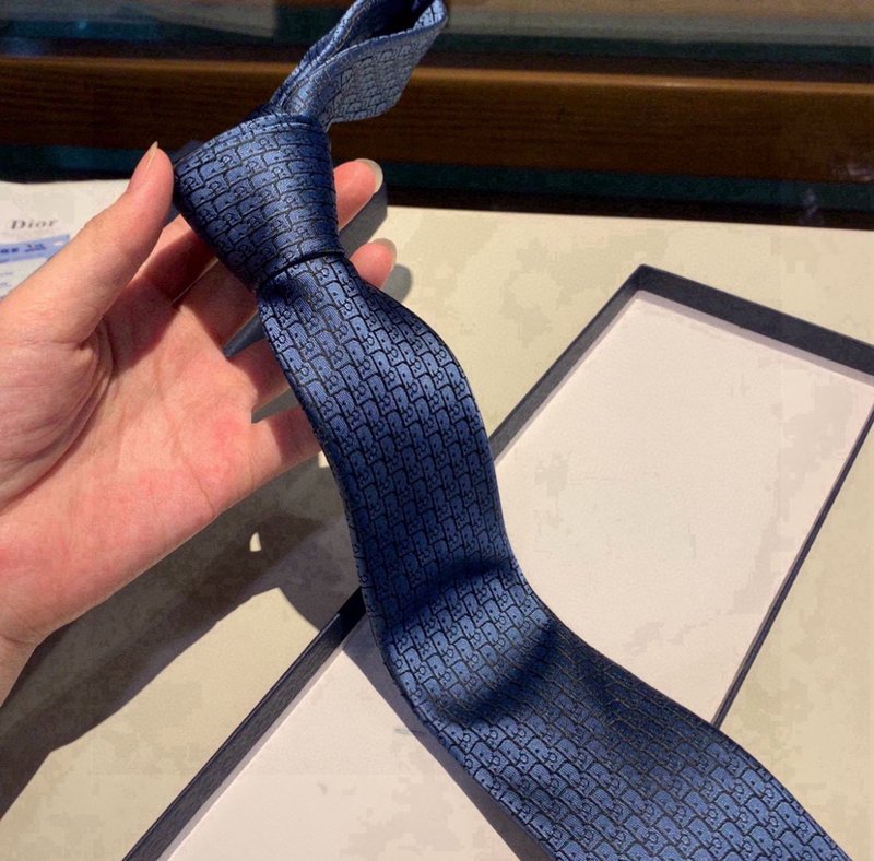 DIOR 남성 실크 격자무늬 넥타이 001-265492