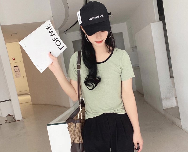 Balencia*a 신상 자수 레터 볼캡 001-265613
