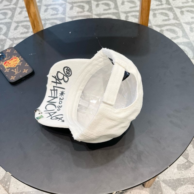 발렌시아가 신상 야구모자 001-265643