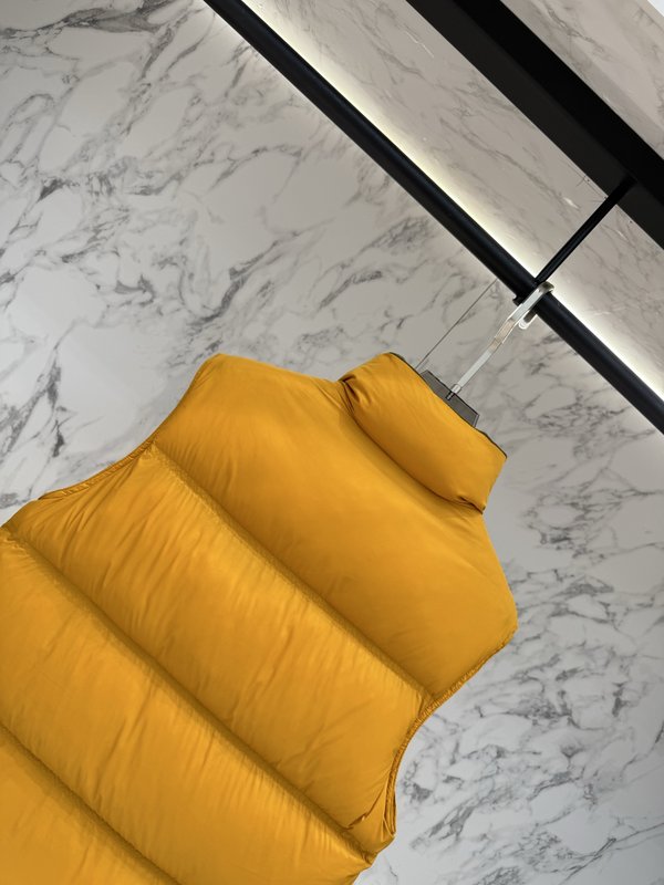 Moncler 최고 버전 다운 자켓 패션 디자이너 스타 001-265836